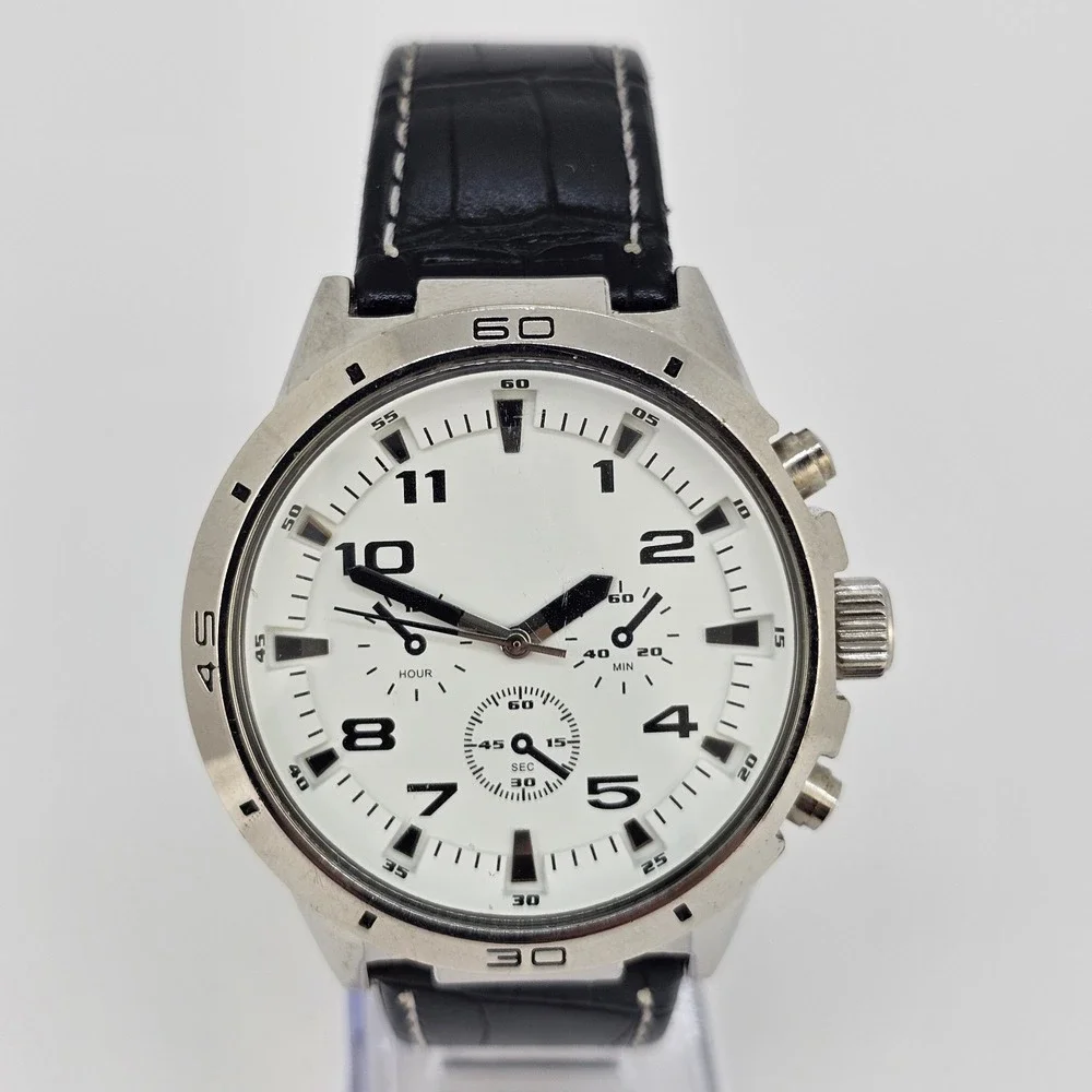 Men's Watch 44MM White Dial NEW Black Faux Leather Bands New‎ Battery